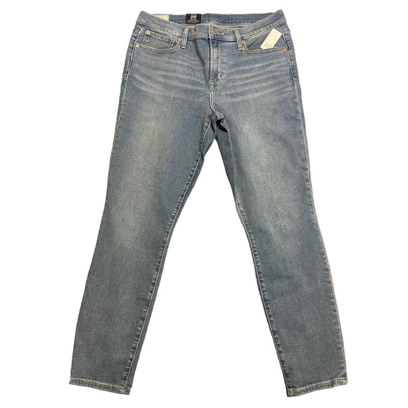 GAP True Skinny Mid Rise Jeans Light Wash 660446 32/14R - Picture 1 of 14